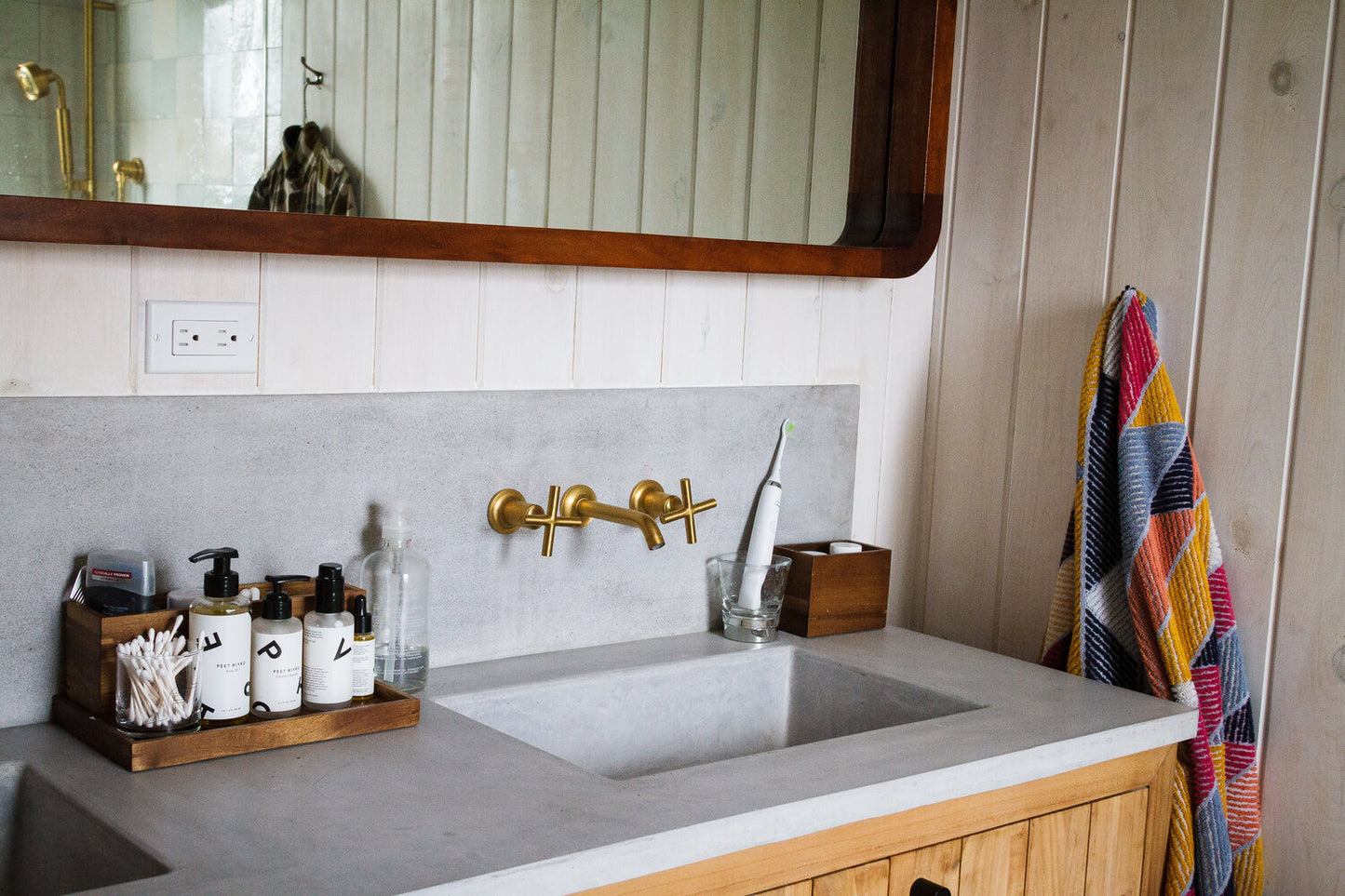 Concrete Sink w Concrete Back Splash